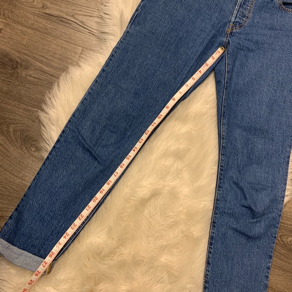 Levi’s 501 Medium Wash Blue Denim Jeans 25 - Picture 10 of 15